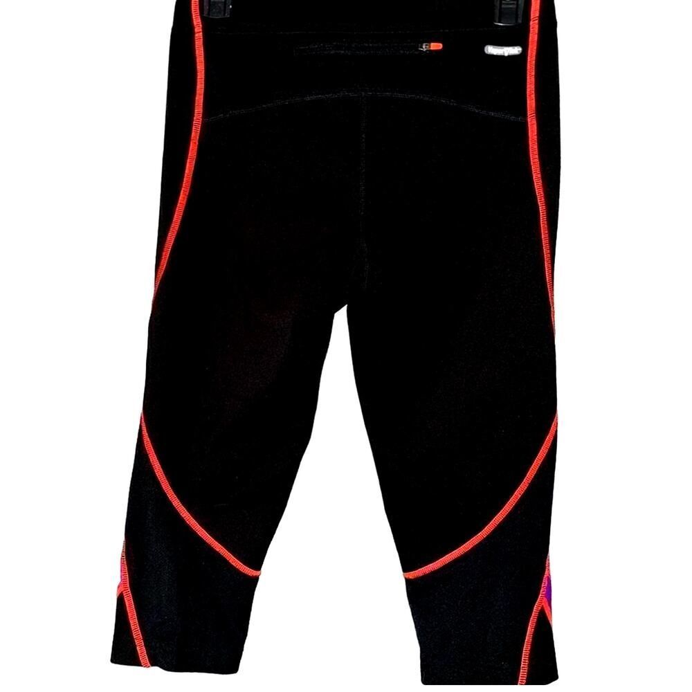 The North Face capri‎ vapor wick black exercise  leggings medium